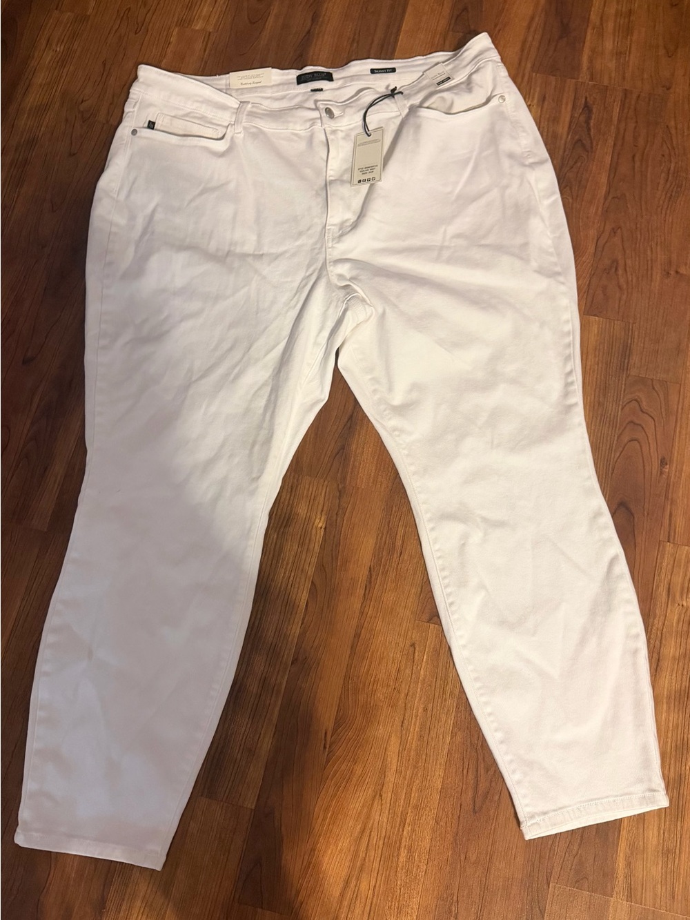 Judy Blue NWT skinny fit high waist white denim jeans size 24W